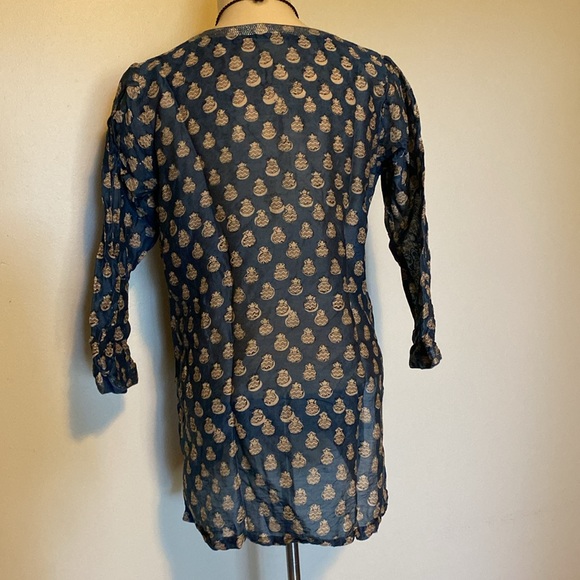 Good Earth Sustain blouse - Picture 10 of 11